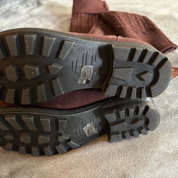 Muk Luks Boots - Picture 6 of 6